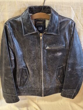 Men's 2000s Vintage GAP Distressed Brown Leather Sherpa Lined Jacket Size S